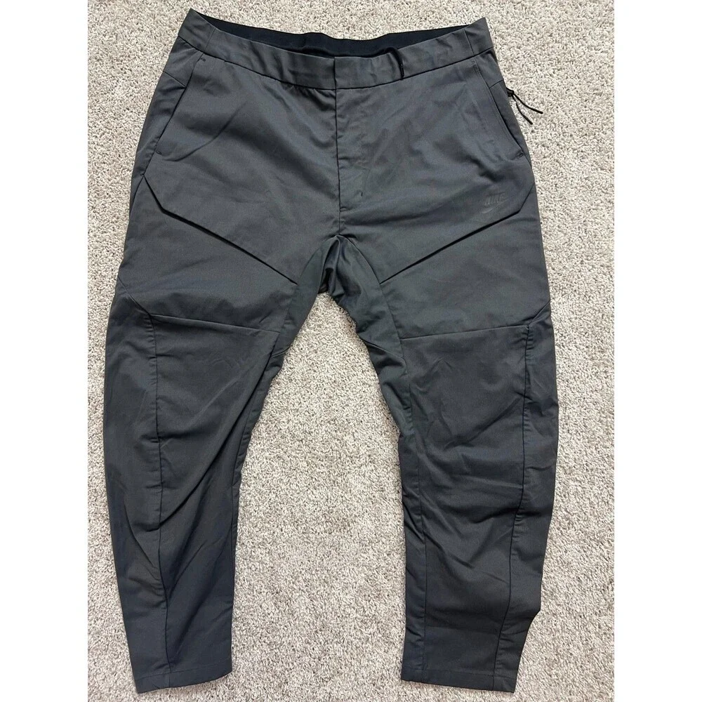 Nike Mens Athletic Pants Black Tapered Lightweight Training Joggers 38